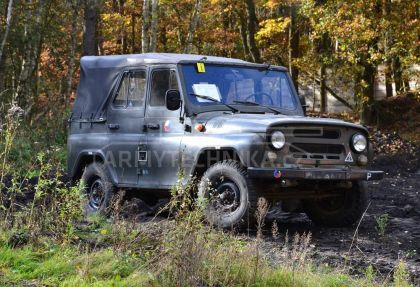 Osobní terénní automobil UAZ 469